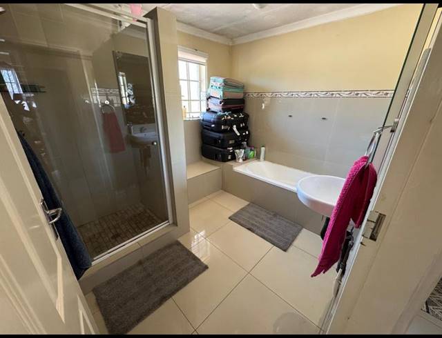 3 BEDROOM CLUSTER FOR SALE IN NORKEM PARK